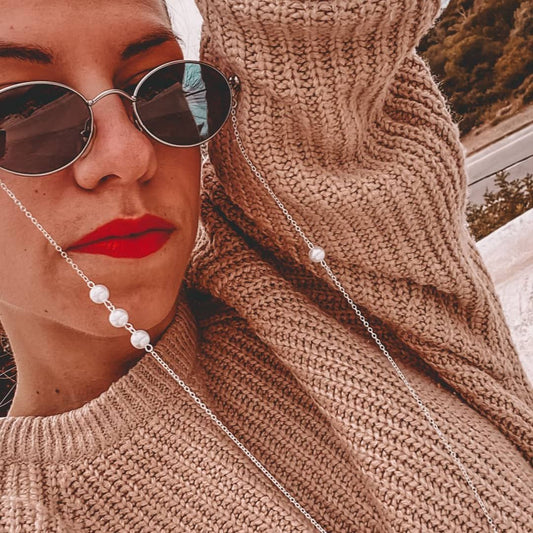 Ασημένια Μεταλλική Αλυσίδα Γυαλιών & Μάσκας με Λευκές Πέρλες CH23